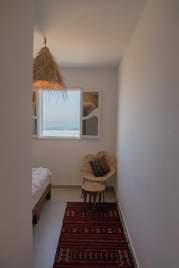 Blue Waves Surf House Hotel อกาดีร์ ภายนอก รูปภาพ