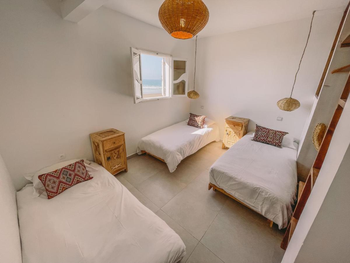 Blue Waves Surf House Hotel อกาดีร์ ภายนอก รูปภาพ