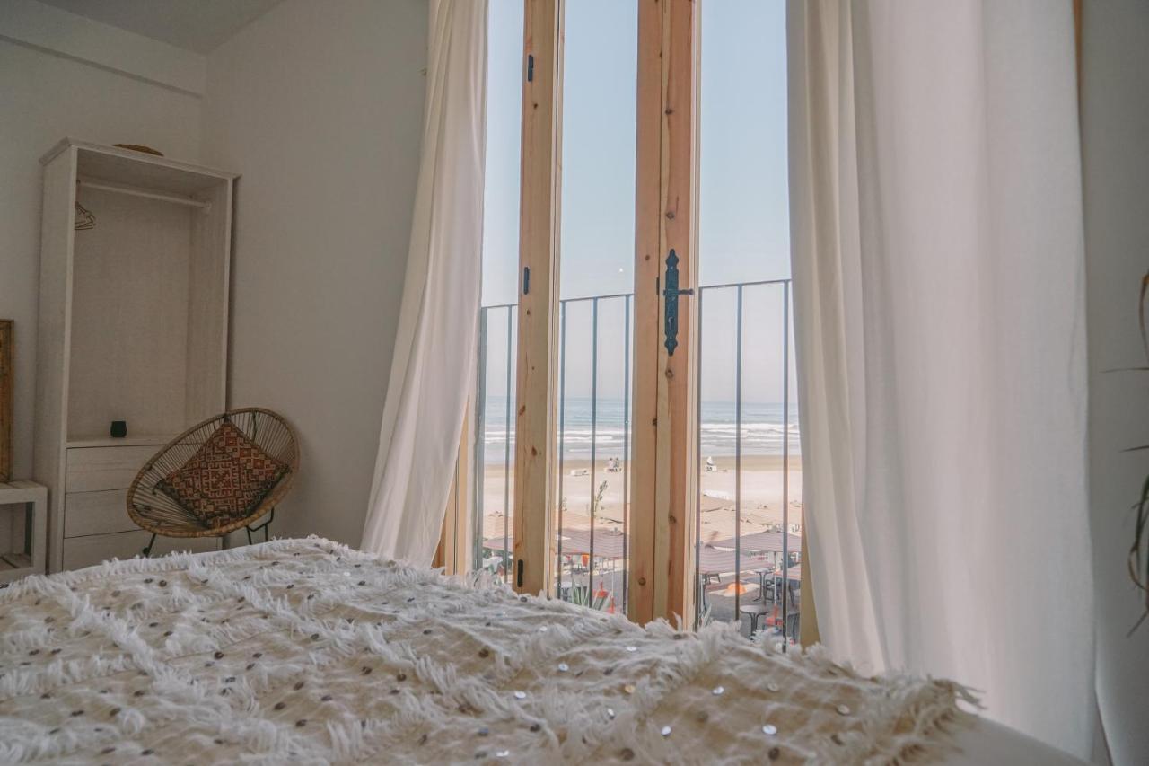Blue Waves Surf House Hotel อกาดีร์ ภายนอก รูปภาพ