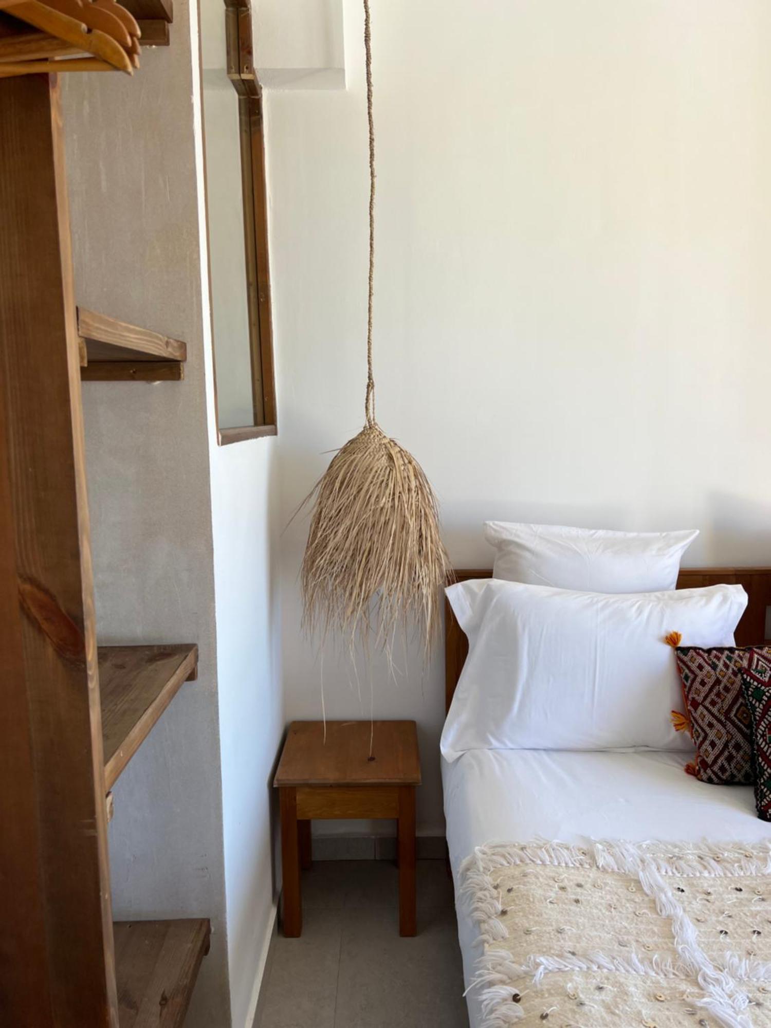 Blue Waves Surf House Hotel อกาดีร์ ภายนอก รูปภาพ